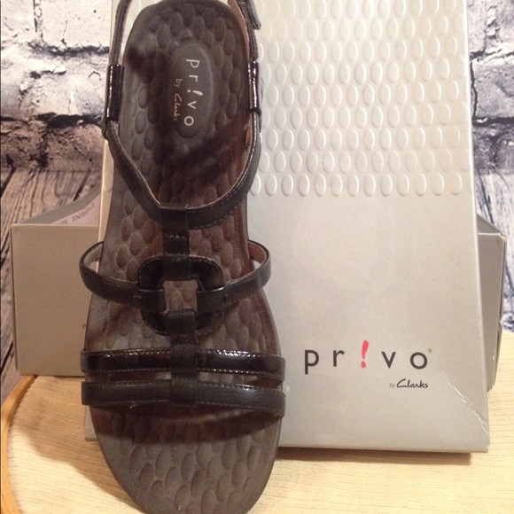 privo by clarks sandals